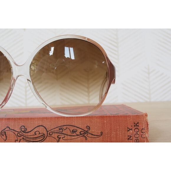 Vintage 1980s Sunglasses Drop Temples New Old Stock Retro Disco Grandma chic main image 5